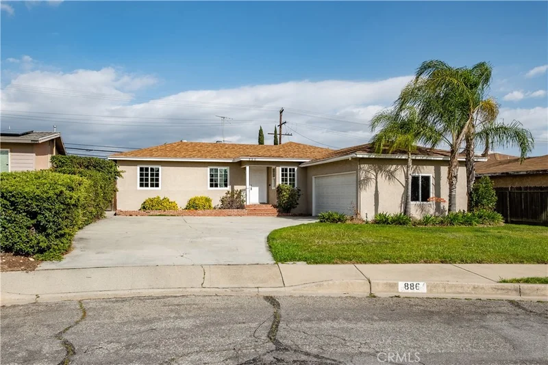 886 Sharon, Upland, CA 91786