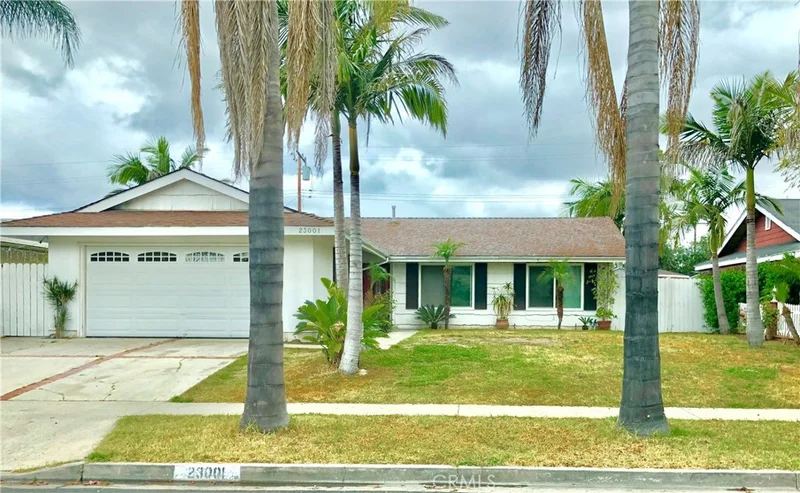 23001 Cavanaugh, Lake Forest, CA 92630