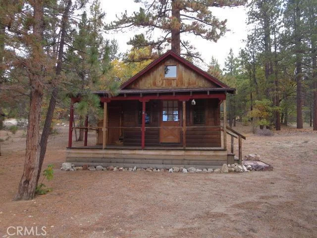 1 Polique Canyon, Fawnskin, CA 92333