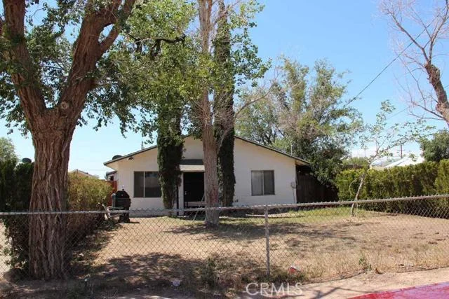 11807 Hardy, Adelanto, CA 92301