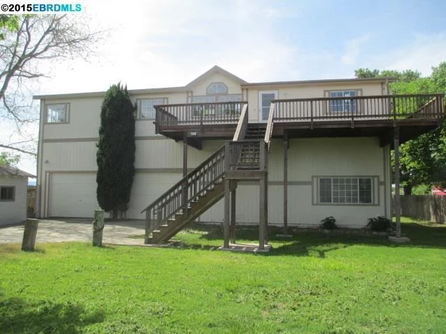 5131 Sandmound Blvd, Oakley, CA 94561