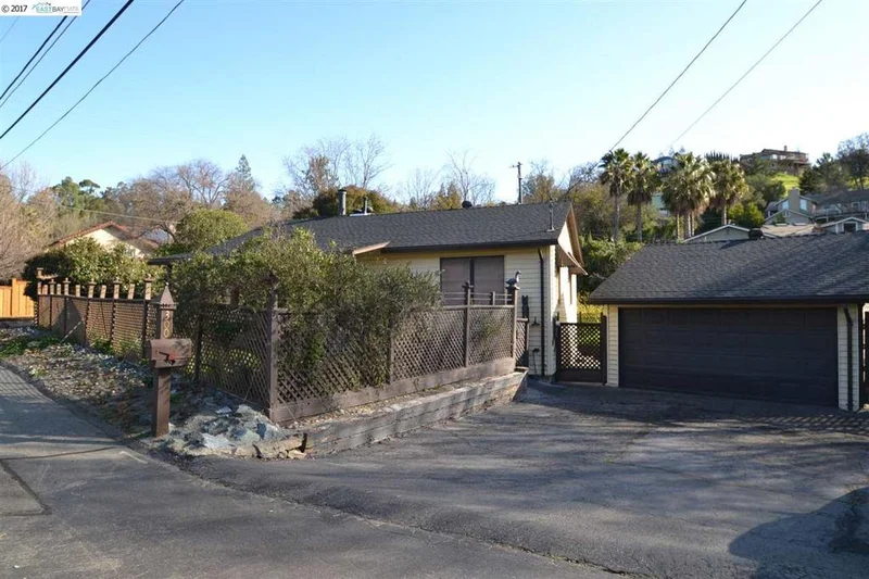 300 Montecillo Dr, Walnut Creek, CA 94595