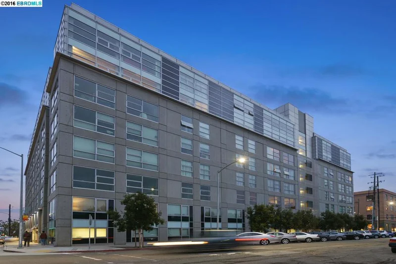 428 Alice St #805, Oakland, CA 94607