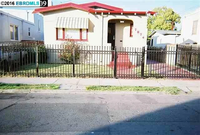 7874 Plymouth St, Oakland, CA 94621