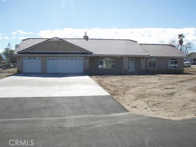 18443 Valencia, Hesperia, CA 92345