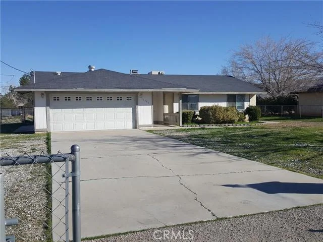 11401 Otowi Road, Apple Valley, CA 92308