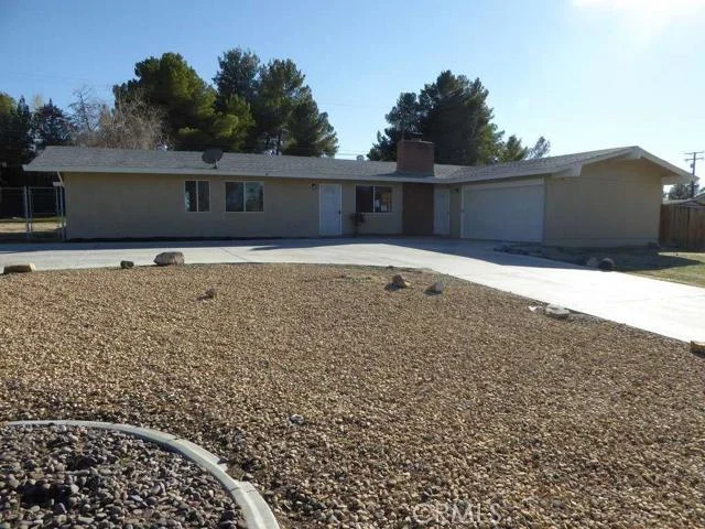 18527 Cocqui, Apple Valley, CA 92307