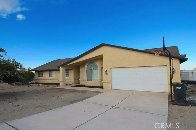 12381 Desert Ranch, Phelan, CA 92371