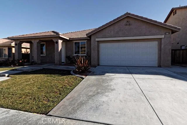 8719 San Jacinto, Hesperia, CA 92344