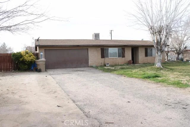 11592 Shangri La, Hesperia, CA 92345