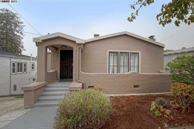 3024 Monticello Ave, Oakland, CA 94619-3342