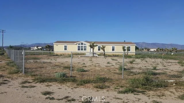 11480 Paramount, Phelan, CA 92371