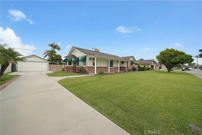 7831 Farm, Downey, CA 90241