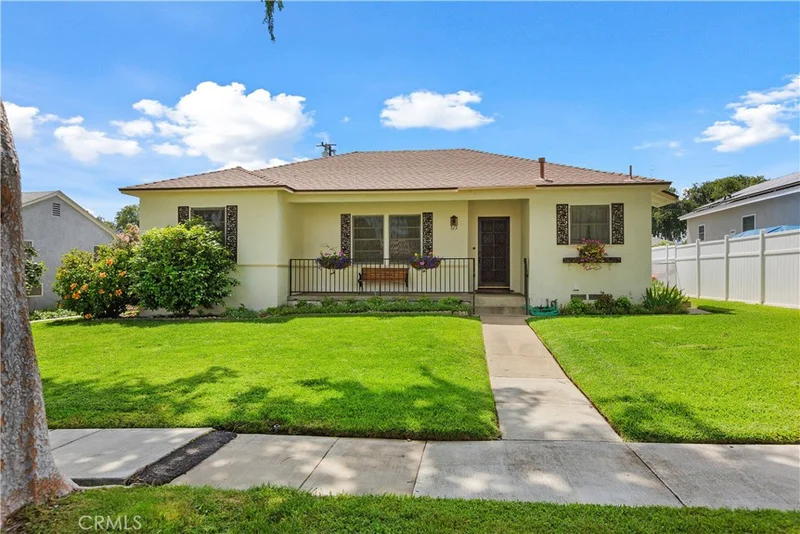 873 10th, Upland, CA 91786