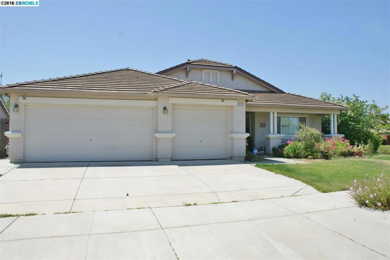 5136 Winchester Dr, Oakley, CA 94561