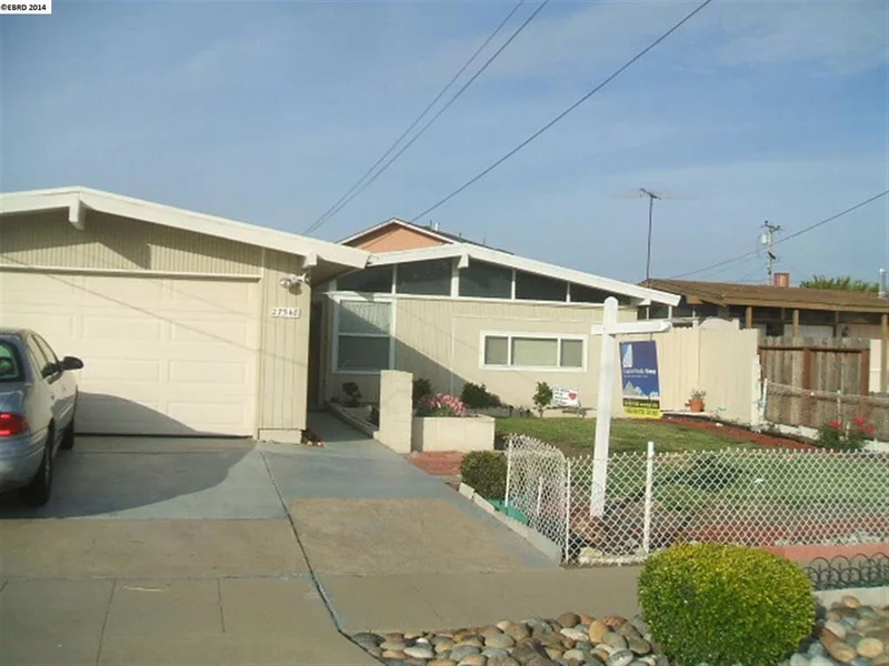 27548 Portsmouth Ave, Hayward, CA 94545-4009