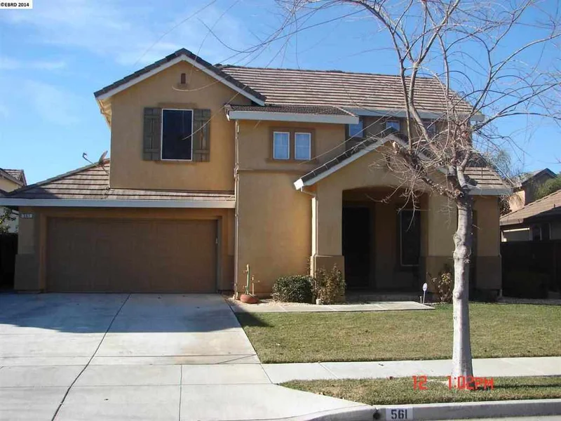 561 Young Dr, Brentwood, CA 94513-8309