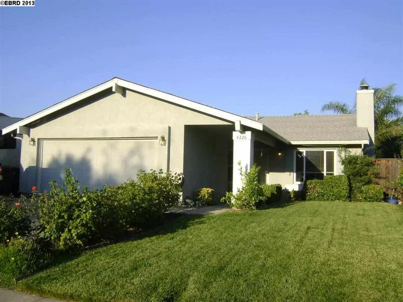 4226 Salgado Ave, Oakley, CA 94561-2321