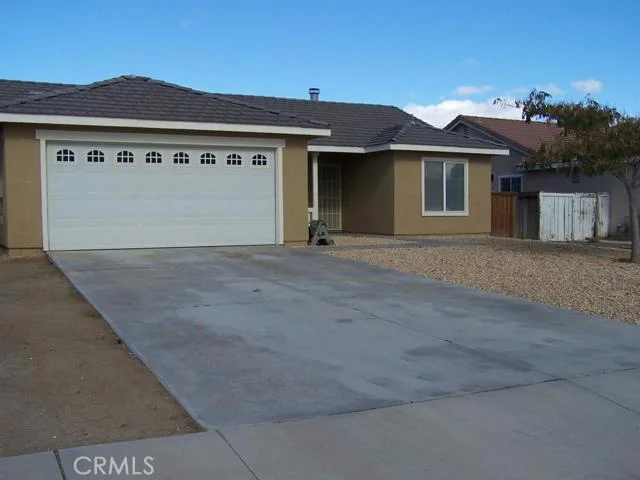 11754 Cambridge, Adelanto, CA 92301