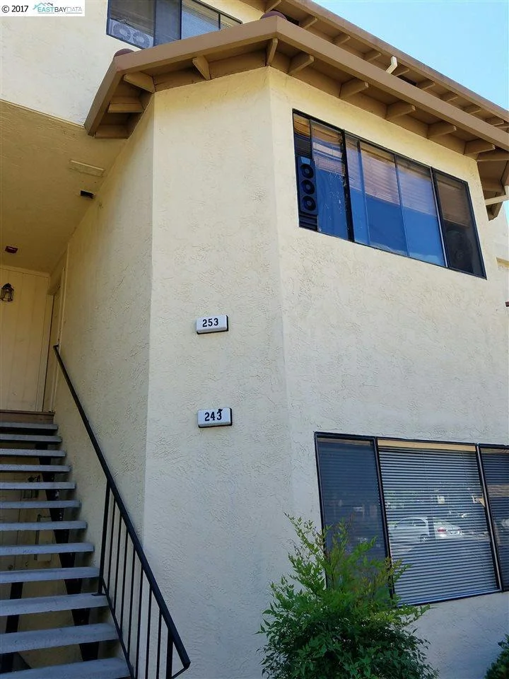 5075 Valley Crest Dr #253, Concord, CA 94521