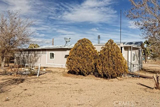 11231 Barbet, Phelan, CA 92371