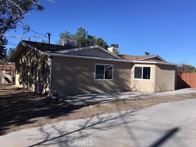 19096 Sheffield, Hesperia, CA 92345