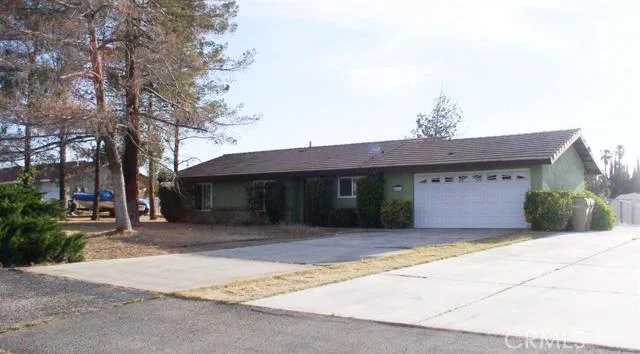 8936 Grapefruit, Hesperia, CA 92345