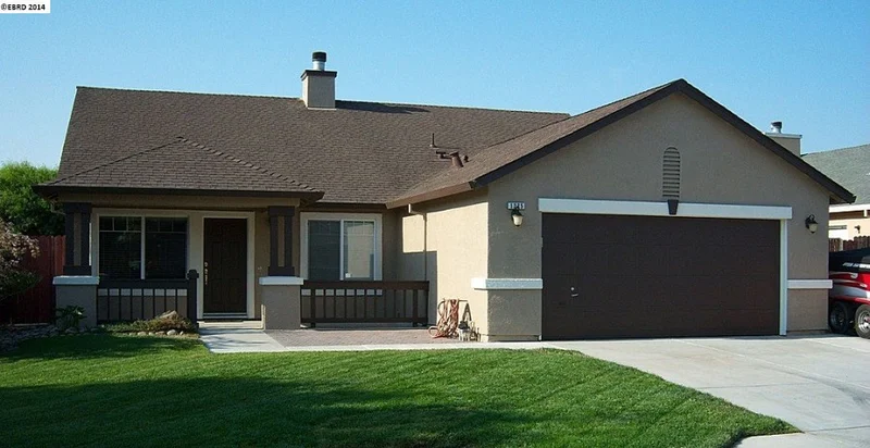 1225 Fetzer Ln, Oakley, CA 94561-6011