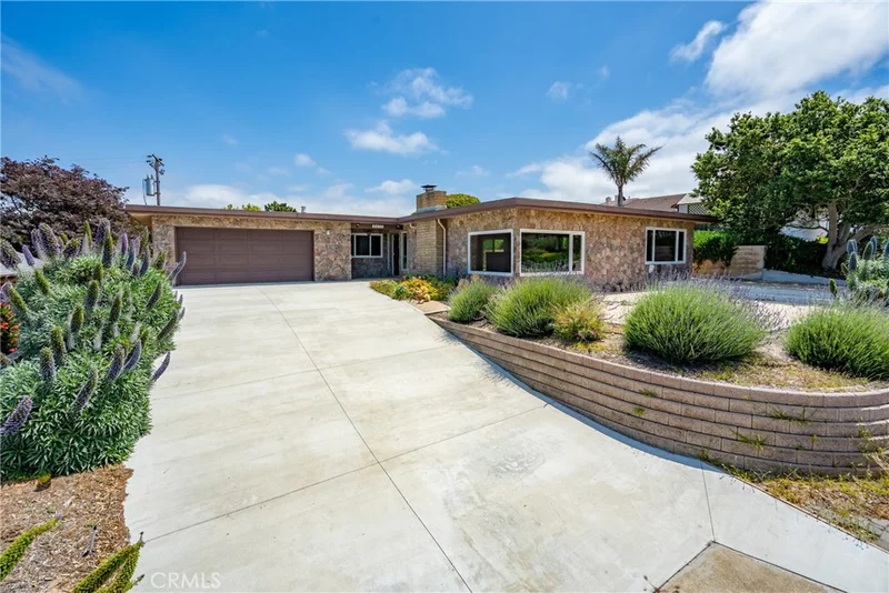 2570 Rodman, Los Osos, CA 93402