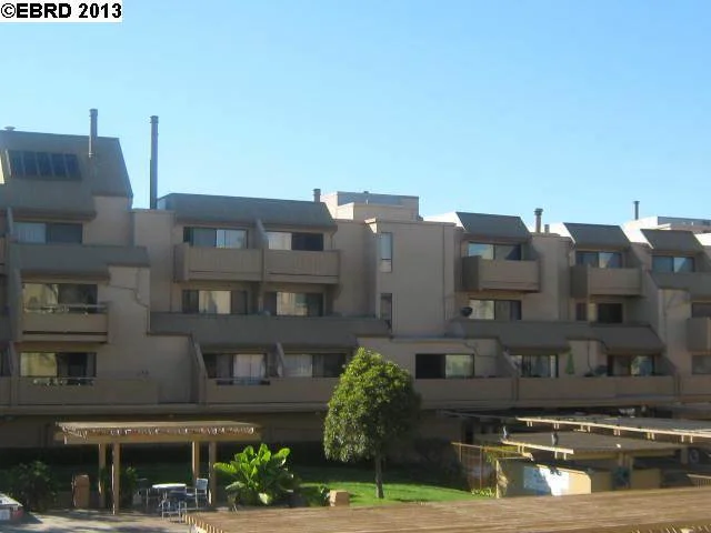 1 Embarcadero W #164, Oakland, CA 94607-4521
