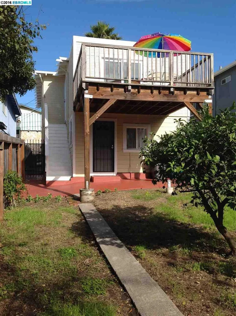 4529 San Carlos Avenue, Oakland, CA 94601