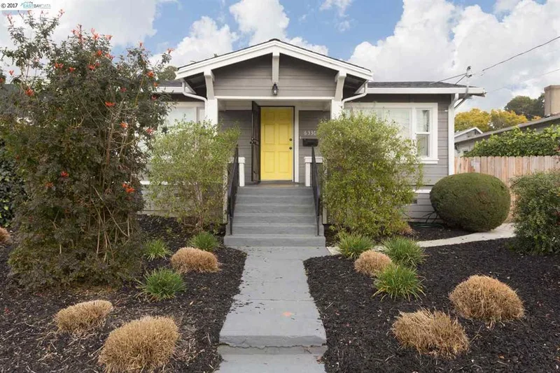 6330 Camden St, Oakland, CA 94605