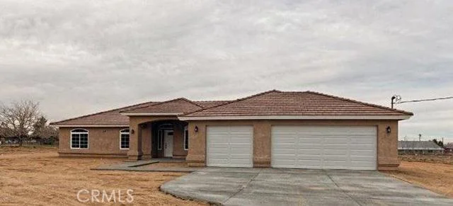 18451 Atlantic, Hesperia, CA 92345