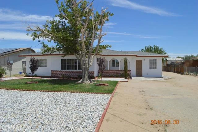18449 Bellflower, Adelanto, CA 92301