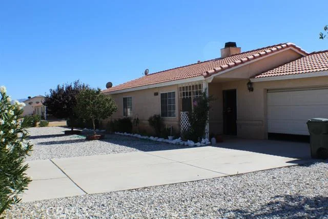 12397 Kiowa, Apple Valley, CA 92308