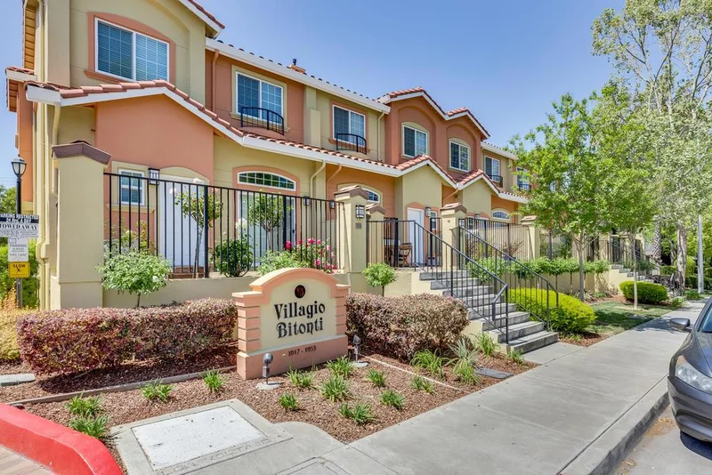 1043 Helen Avenue, Santa Clara, CA 95051