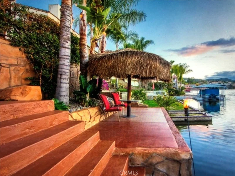 30219 White Wake, Canyon Lake, CA 92587