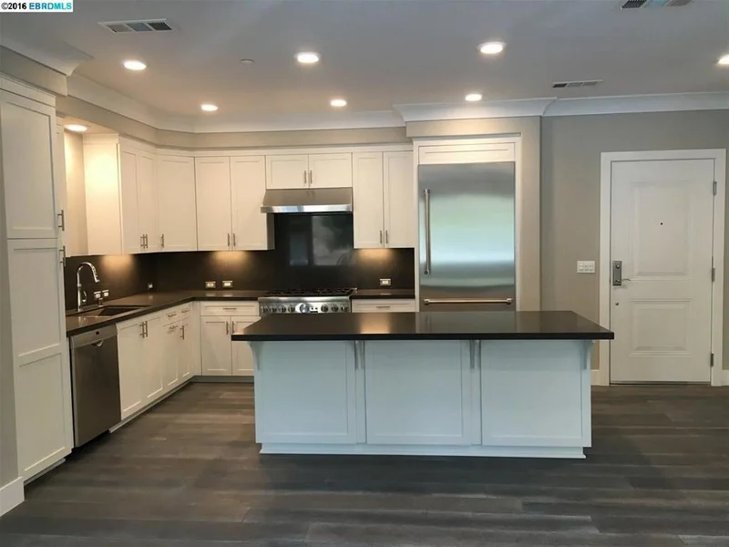 1003 Woodbury #303, Lafayette, CA 94549