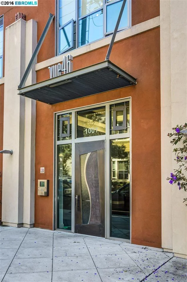 1001 46th Street #503, Oakland, CA 94608