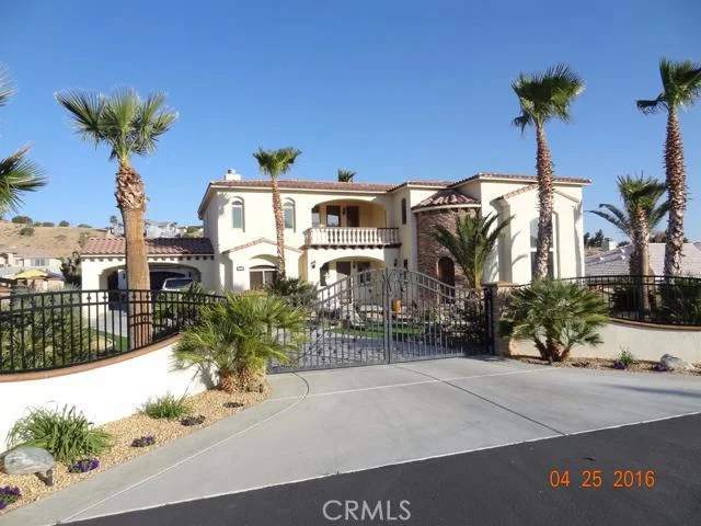 7674 Calpella, Hesperia, CA 92345