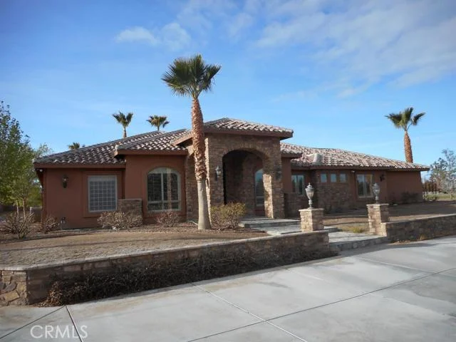 18887 Tamarac, Apple Valley, CA 92307