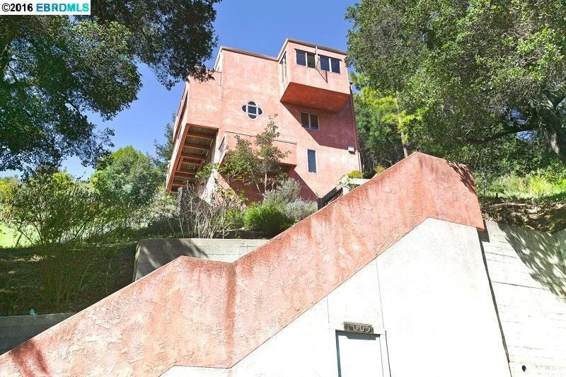 1005 Grand View Dr, Berkeley, CA 94705