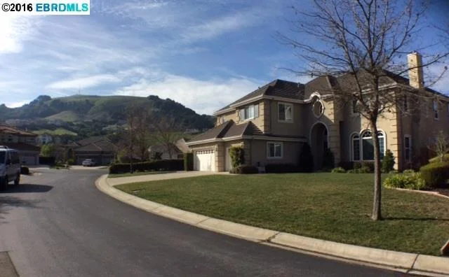 616 Hardcastle Ct, San Ramon, CA 94583