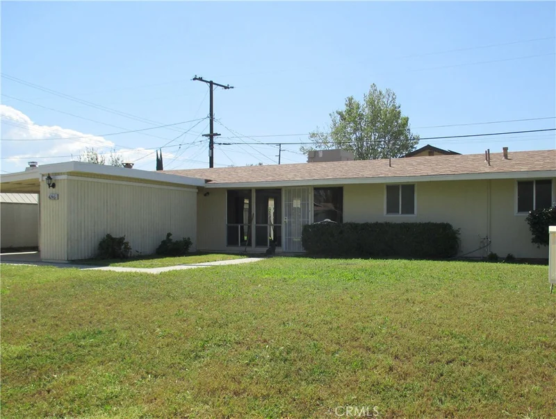 42461 Buenos Aires, Hemet, CA 92544