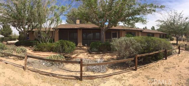 18828 Chickasaw, Apple Valley, CA 92307