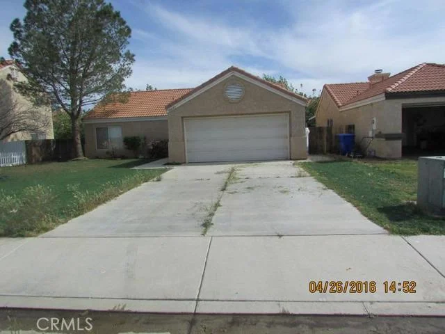 10433 Vintage, Adelanto, CA 92301