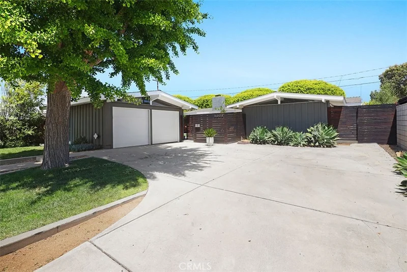 3024 Kallin Avenue, Long Beach, CA 90808