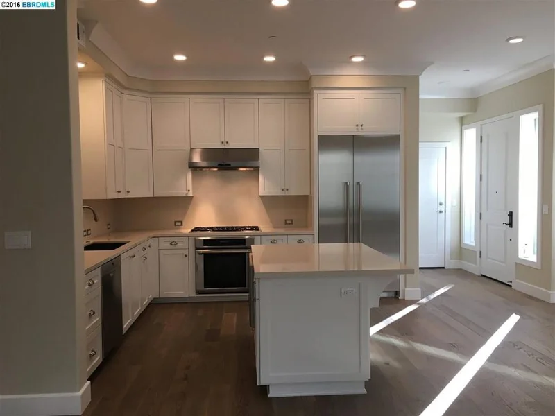 1001 Woodbury Road #101, Lafayette, CA 94549