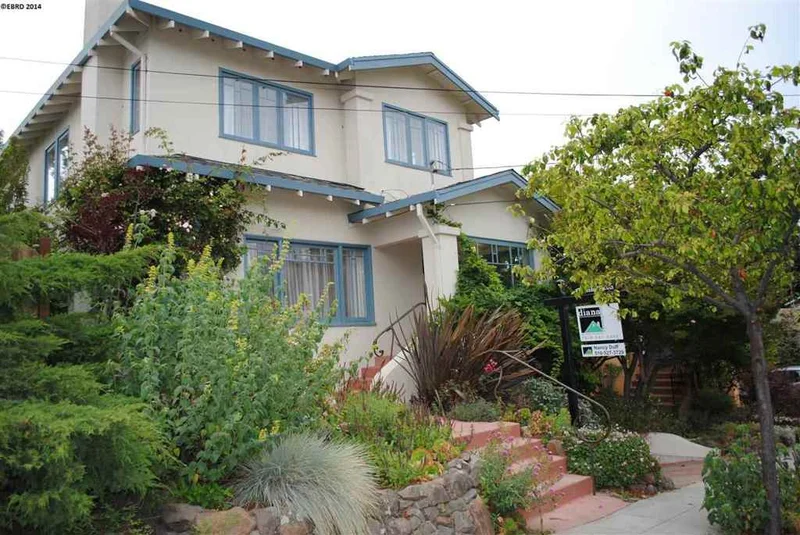 1050 Neilson Street, Albany, CA 94706