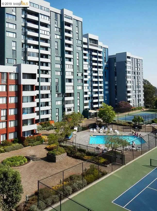 555 Pierce St. #207, Albany, CA 94706